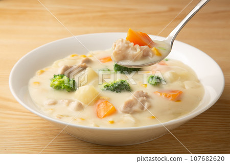 cream stew cream stew 107682620