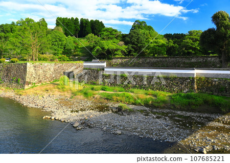 [Kumamoto Prefecture] Mizunote Monzeki of Hitoyoshi Castle on a clear day 107685221
