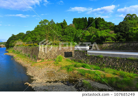 [Kumamoto Prefecture] Mizunote Monzeki of Hitoyoshi Castle on a clear day 107685249