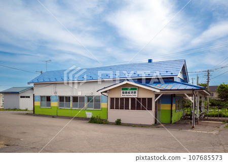[Ominato Line] Mutsu Yokohama Station [Wooden station building] 107685573