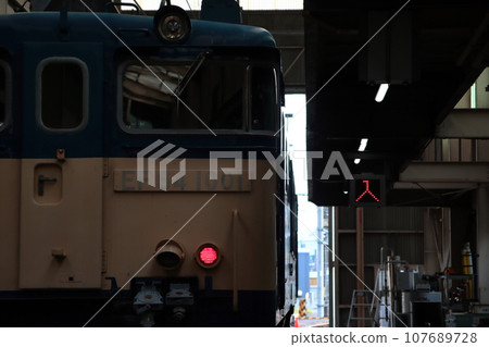 JR East_EF64-1001 parked on the pit line of Takasaki Transportation District_Photographed on September 17, 2023 JR East_EF64-1001 parked on the pit line of Takasaki Transportation District_Photographed on September 17, 2023 107689728