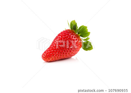 Red ripe strawberry fruits Red ripe strawberry fruits 107690935