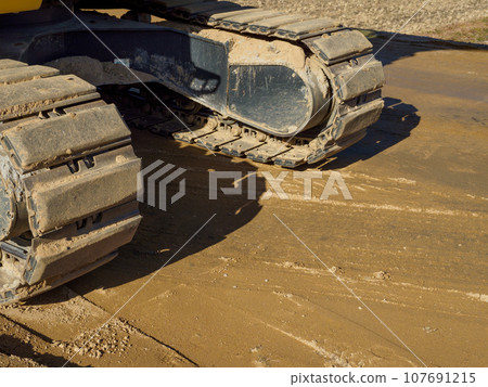 Road construction_Scenery of foundation work and heavy machinery Road construction_Scenery of foundation work and heavy machinery 107691215