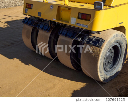 Road construction_Scenery of foundation work and heavy machinery Road construction_Scenery of foundation work and heavy machinery 107691225