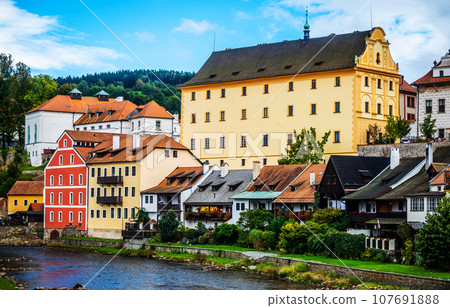 View on buildings behind river in Czech Krumlov 107691888