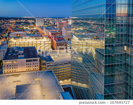 Twilight aerial view of the beautiful downtown cityscape 107693727