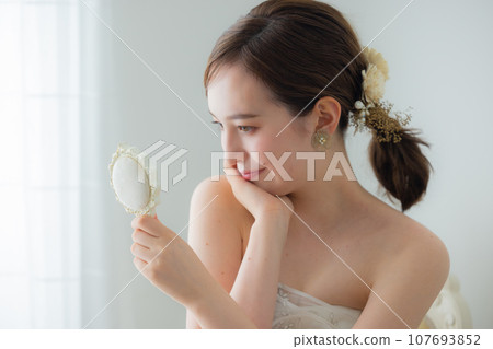 Bridal image Bridal image 107693852