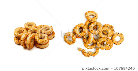 Taralli, Tarallini Isolated 107694240