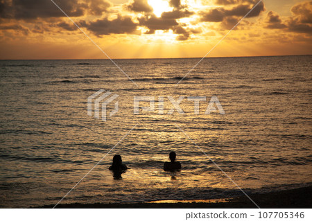 讀谷戶口海灘風景 107705346