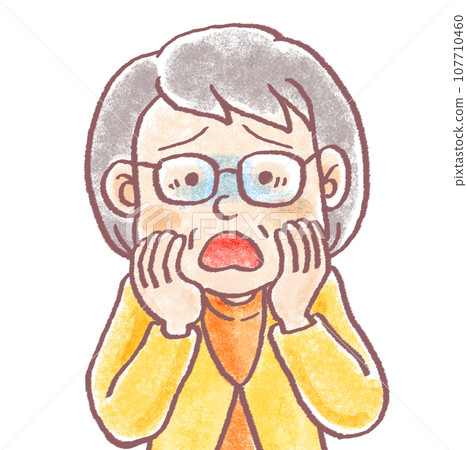 柔和的人_年長的女人_戴眼鏡的奶奶_蒼白 107710460