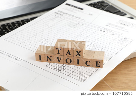 Invoice Invoice 107710595