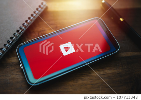影片網站/應用程式 107713348
