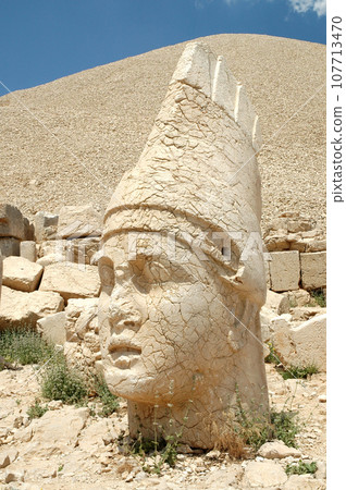 Giant God heads on Mount Nemrut. Anatloia, Turkey 107713470