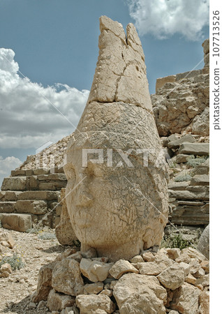 Giant God heads on Mount Nemrut. Anatloia, Turkey 107713526