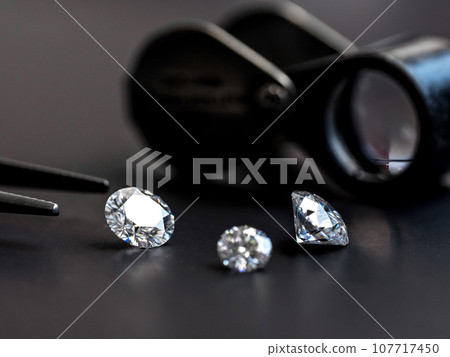 Diamond and jeweler loupe 107717450