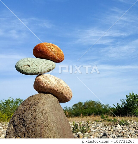 tricolor balancing stone tricolor balancing stone 107721265