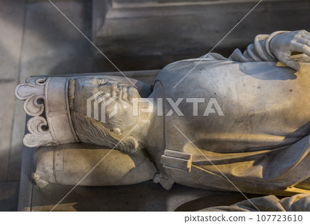 interiors and details of basilica of saint-denis, France interiors and details of basilica of saint-denis, France 107723610