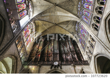 interiors and details of basilica of saint-denis, France interiors and details of basilica of saint-denis, France 107723620