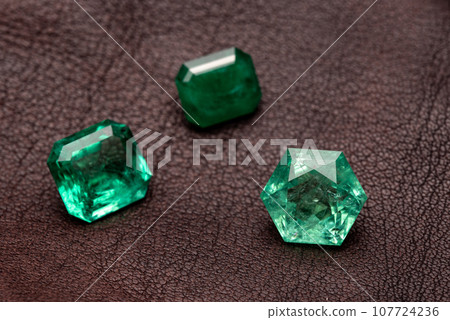 Natural emerald gemstone 107724236
