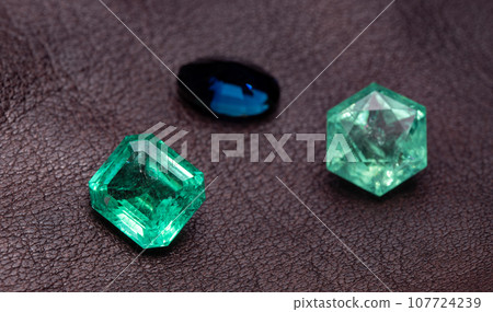 Natural emerald gemstone 107724239