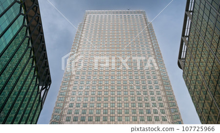 Skyscrapers in Canary Wharf district in London, United Kingdom Skyscrapers in Canary Wharf district in London, United Kingdom 107725966
