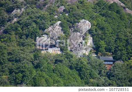 Tarobo Aga Shrine Meoto Iwa Owaki-cho, Higashiomi City, Shiga Prefecture 107728551
