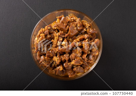 食用辣椒油牛舌 食用辣椒油牛舌 107730440