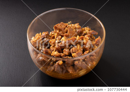 食用辣椒油牛舌 107730444