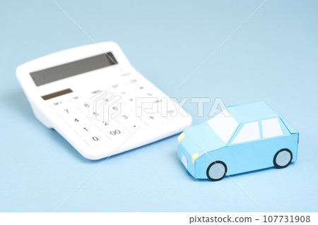 Car and Calculator 107731908