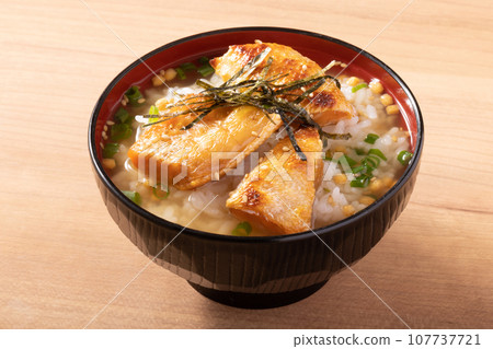 銀鮭魚茶泡飯外皮酥脆 107737721