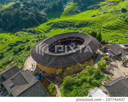 中國福建省土樓 107740407
