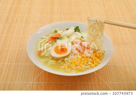 鹽拉麵 鹽拉麵 107743973