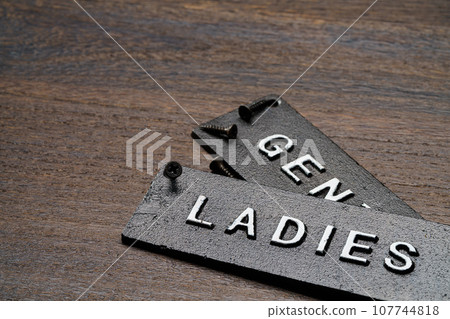 toilet sign door plate 107744818