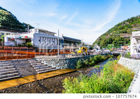 京王高尾山口站前公園建設 107757674