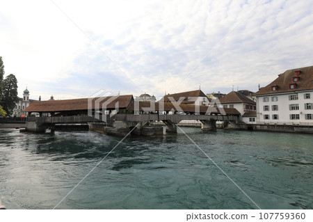 Wooden Spreuer Bridge over the River Reuss in Lucerne 107759360