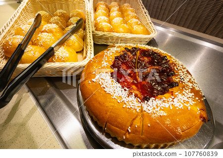 Bread in a large cruise ship restaurant Bread in a large cruise ship restaurant 107760839