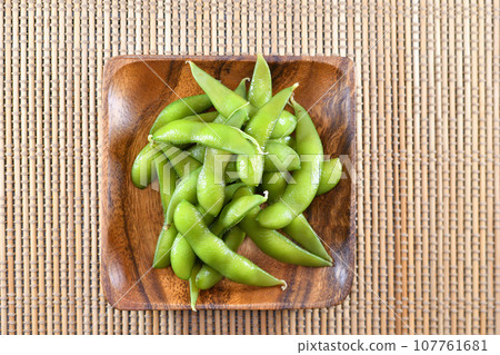Edamame Edamame 107761681
