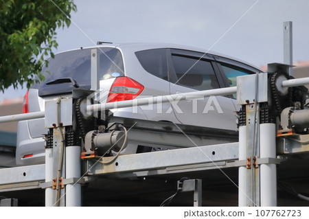 Mechanical parking lot image 107762723