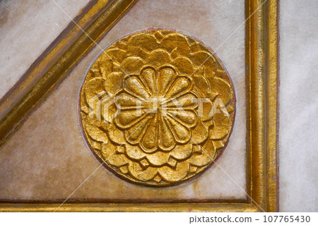 Gold gilded wall motif inside the Selimiye Mosque, built by Mimar Sinan in 1575 in Edirne Turkey 107765430