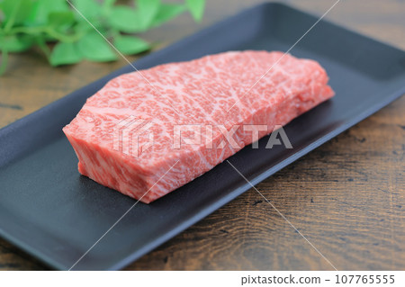 Omi beef (Zabuton) 107765555