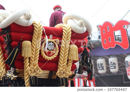 Futon drums at Mozu Hachimangu Autumn Festival in Sakai City 107768487