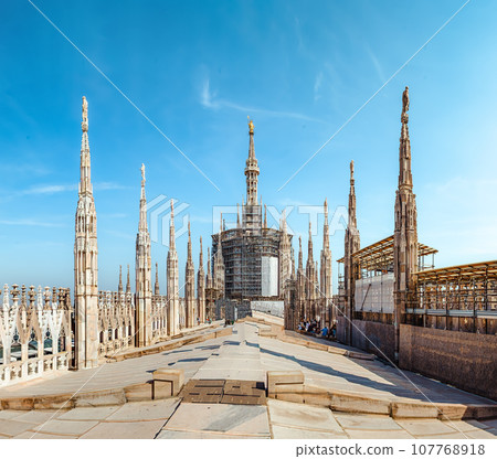 Roof of the Cathedral in Milan 107768918