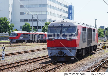 JR Freight DF200 locomotive standing inside JR Yokkaichi Station 107772564