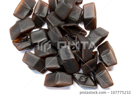 Salmiakki, a black candy that has long been loved in Scandinavian countries (Finland, Sweden, Denmark, Norway, etc.) 107775232