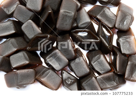 Salmiakki, a black candy that has long been loved in Scandinavian countries (Finland, Sweden, Denmark, Norway, etc.) 107775233