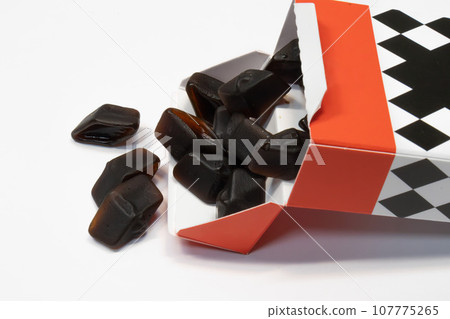 Salmiakki, a black candy that has long been loved in Scandinavian countries (Finland, Sweden, Denmark, Norway, etc.) 107775265