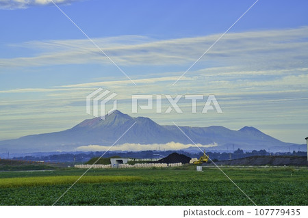 Kirishima Mountain Range and Miyakonojo Shibushi Road Autumn R5 107779435
