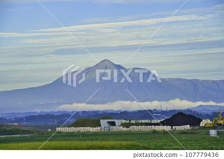 Kirishima Mountain Range and Miyakonojo Shibushi Road Autumn R5 Kirishima Mountain Range and Miyakonojo Shibushi Road Autumn R5 107779436