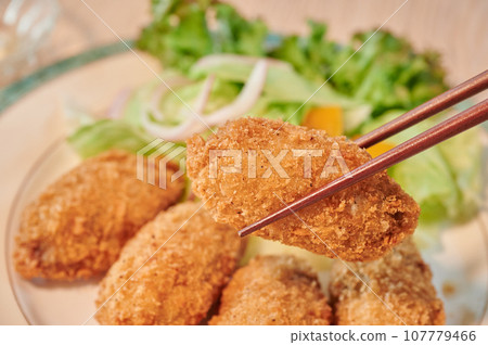 炸蠔、西餐、筷子 107779466