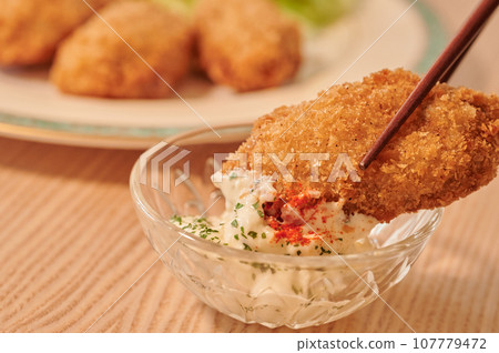 炸蠔、西餐、筷子 炸蠔、西餐、筷子 107779472